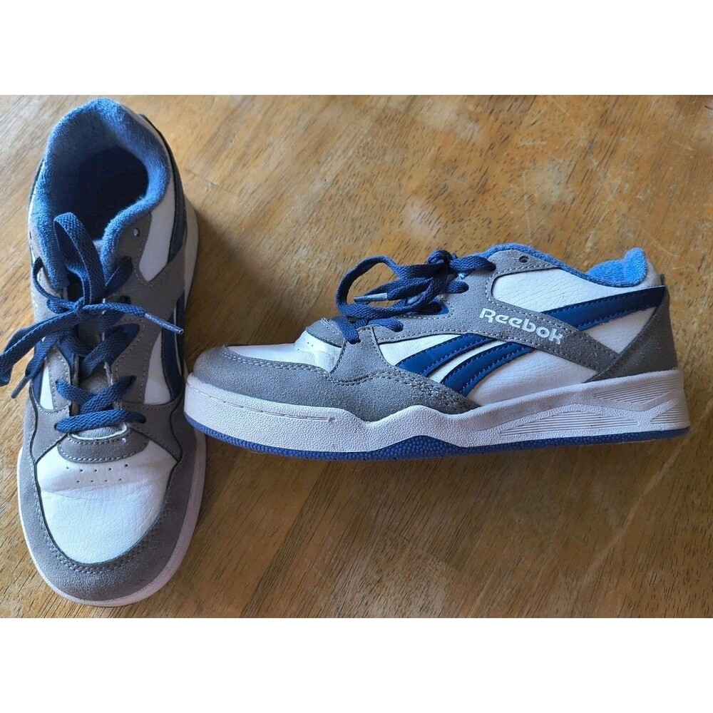 Reebok Kids Boys Size US 5 Sneakers Athletic Shoes White Blue Gray